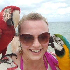 Meet your Posher, Kayla